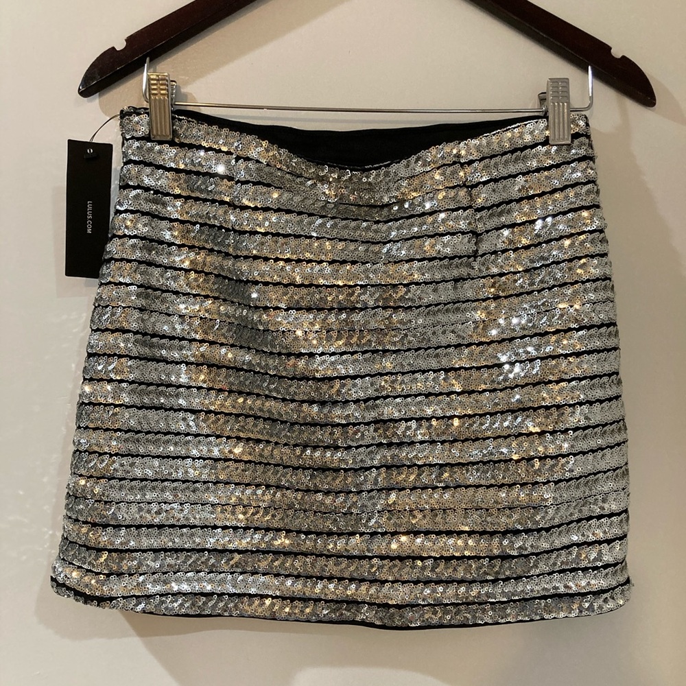 Lulu sequin mini skirt sz S